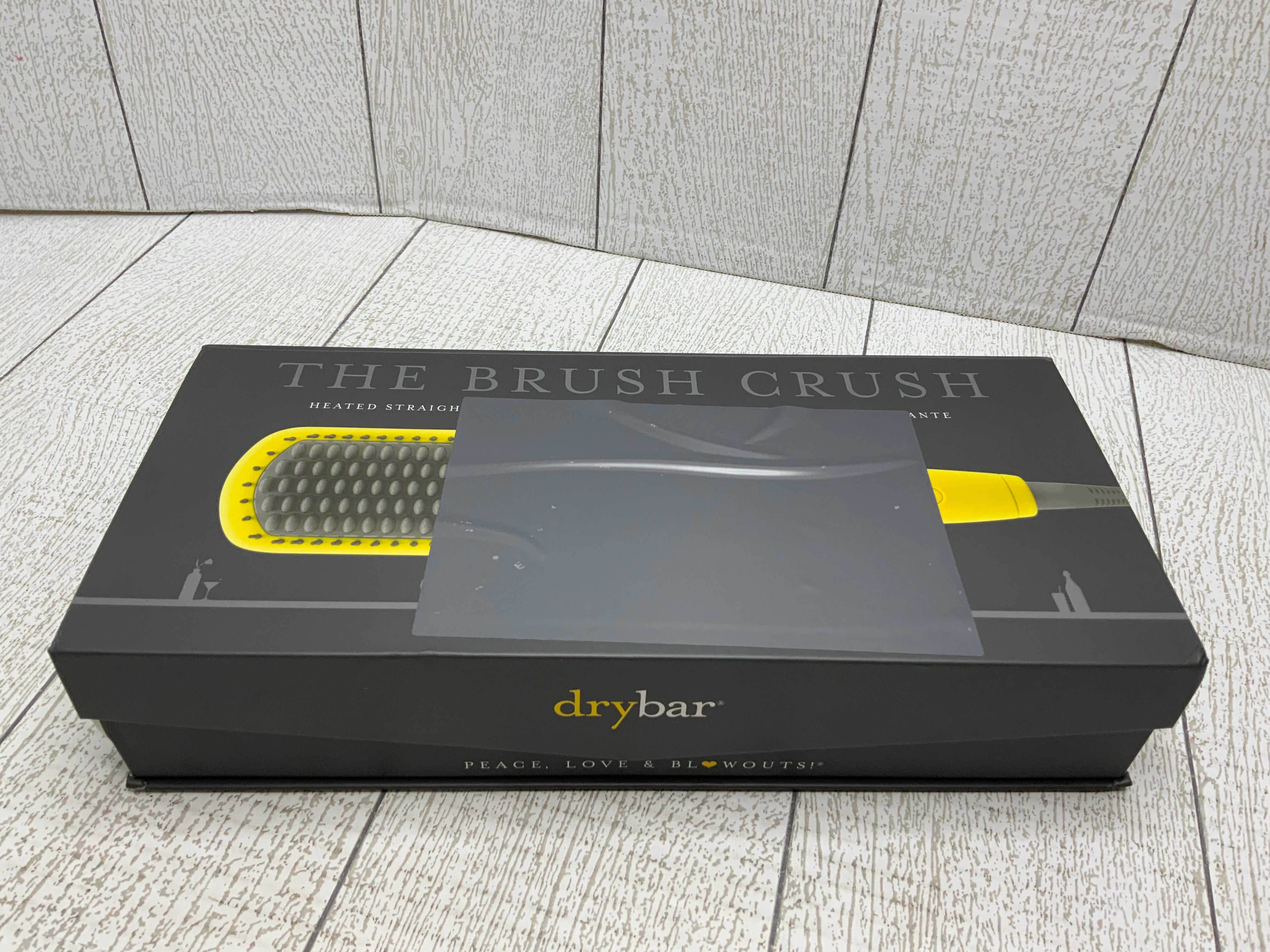 Drybar The Brush Crush Heated Straightening Brush (8048109093102)
